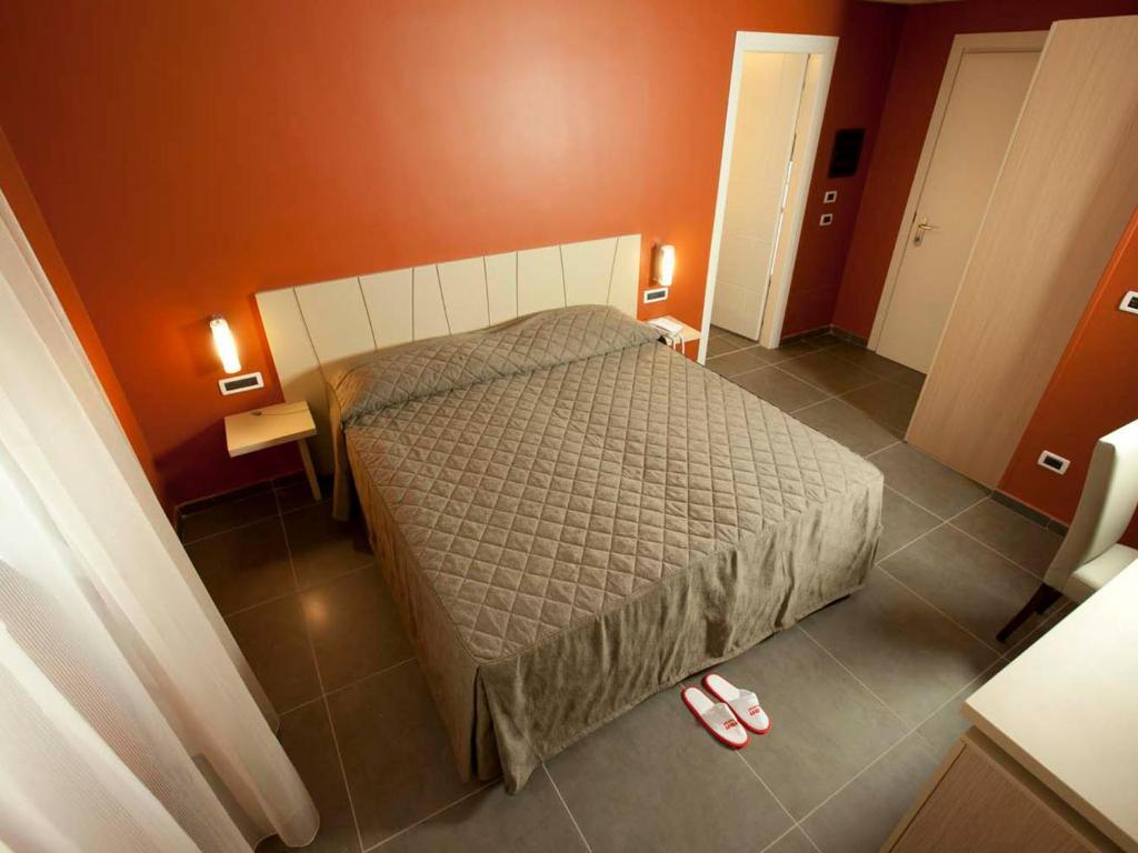 Rolling Hotel Casoria Zimmer foto